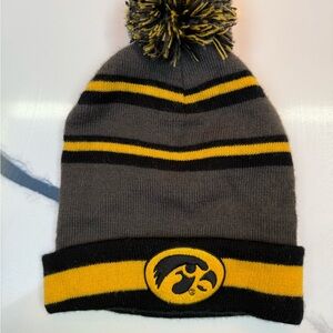 Iowa Hawkeyes Kids Gray and Yellow Pom-Pom Beanie